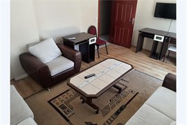 Menek�e Erkek ��renci Evi