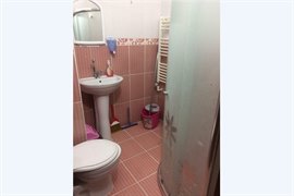 Menek�e Erkek ��renci Evi