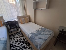 Biliciler Erkek ��renci Yurdu