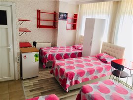 Turkuaz S�tl�ce K�z ��renci Yurdu