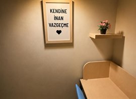 Akademi K�z ��renci Yurdu - �al��ma Masas�