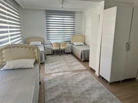 Turuncu K�z Pansiyonu - 4 Ki�ilik Oda