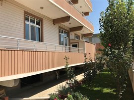 Turuncu K�z Pansiyonu - Bah�e