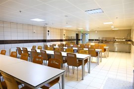 �nsan Vakf� Maltepe K�z Yurdu