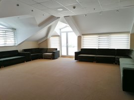 �nsan Vakf� Maltepe K�z Yurdu