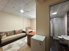�nsan Vakf� Maltepe K�z Yurdu