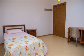 �nsan Vakf� Ihlamurkuyu K�z Yurdu - 1 Ki�ilik Oda 