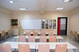 �nsan Vakf� Bak�rk�y K�z Yurdu