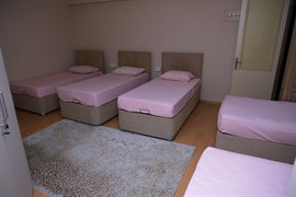 �nsan Vakf� Bah�elievler K�z Yurdu