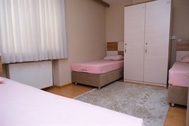 �nsan Vakf� Bah�elievler K�z Yurdu