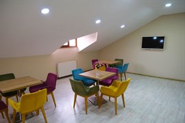 �nsan Vakf� Bah�elievler K�z Yurdu