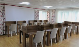 �nsan Vakf� Bornova K�z Yurdu 