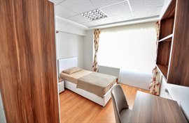�nsan Vakf� Bornova K�z Yurdu