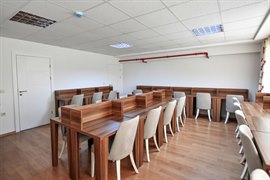 �nsan Vakf� Bornova K�z Yurdu