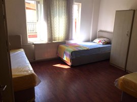 �nsan Vakf� Efeler Erkek Yurdu