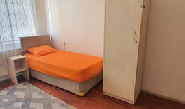 �nsan Vakf� Efeler Erkek Yurdu