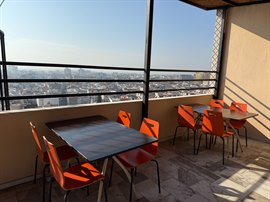 �nsan Vakf� Efeler Erkek Yurdu  -Teras 