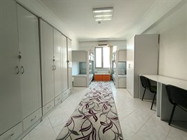 �nsan Vakf� Aksa K�z Yurdu