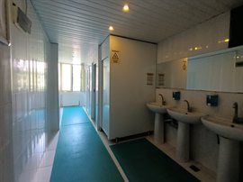 �nsan Vakf� Aksa K�z Yurdu