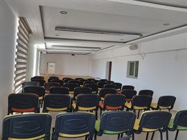 �nsan Vakf� Aksa K�z Yurdu