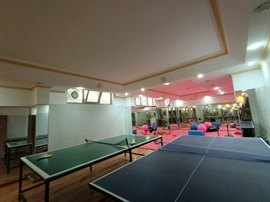 �nsan Vakf� Aksa K�z Yurdu