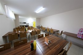 �nsan Vakf� Alanya K�z Yurdu