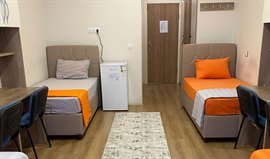 �nsan Vakf� Vera K�z Yurdu