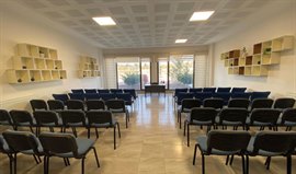 �nsan Vakf� Vera K�z Yurdu