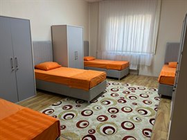 �nsan Vakf� Mavera K�z Yurdu - 