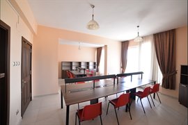 �nsan Vakf� Nevres Ongun Erkek Yurdu