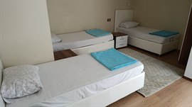 �nsan Vakf� Yediveren Erkek Yurdu - 3 Ki�ilik Oda