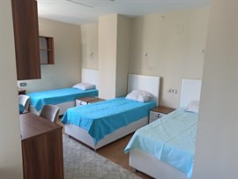 �nsan Vakf� Yediveren Erkek Yurdu 