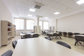 �nsan Vakf� Ramazan Karaalp K�z Yurdu