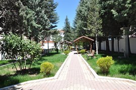 Bah�elievler Erkek ��renci Yurdu