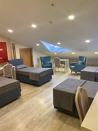 18. �ube �deal K�z ��renci Yurdu