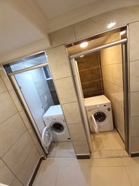 18. �ube �deal K�z ��renci Yurdu