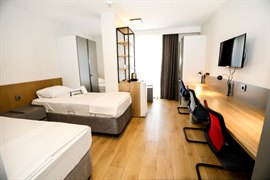 Academia Inn K�z Rezidans�