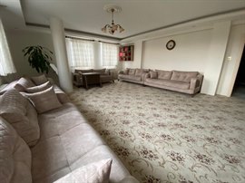 �mit Vakf� ��renci Evi - Salon