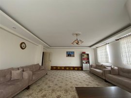 �mit Vakf� ��renci Evi - Salon