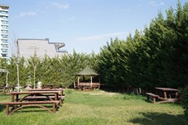 �zel Ya�amkent Erkek ��renci Yurdu - Bah�e