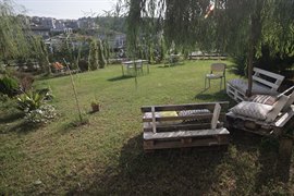 Asyal� Kamp�s K�z Yurdu