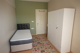 Asyal� Kamp�s K�z Yurdu