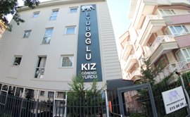 Ey�bo�lu K�z ��renci Yurdu