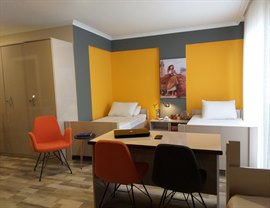 Bah�elievler �zel Sandal K�z ��renci Yurdu