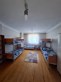 Konya Meram Arifan K�z Yurdu - 6 Ki�ilik Oda