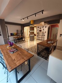 The Stone House K�z Apart