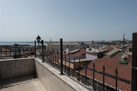 Academic House �nci K�z Yurdu (Kad�k�y)