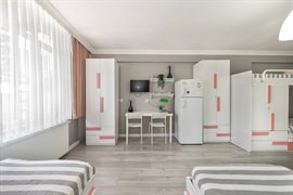 Academic House �nci K�z Yurdu (Kad�k�y)