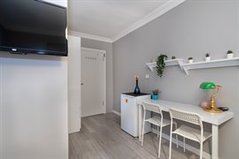 Academic House �nci K�z Yurdu (Kad�k�y)