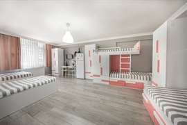 Academic House �nci K�z Yurdu (Kad�k�y)